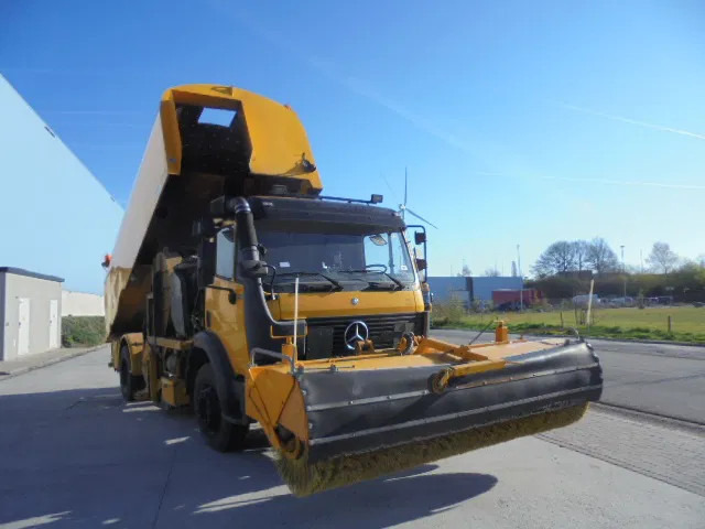 Mercedes-Benz SK 1920 NL TRUCK - Yol süpürme aracı: fotoğraf 3 Mercedes-Benz SK 1920 NL TRUCK - Yol süpürme aracı: fotoğraf 3
