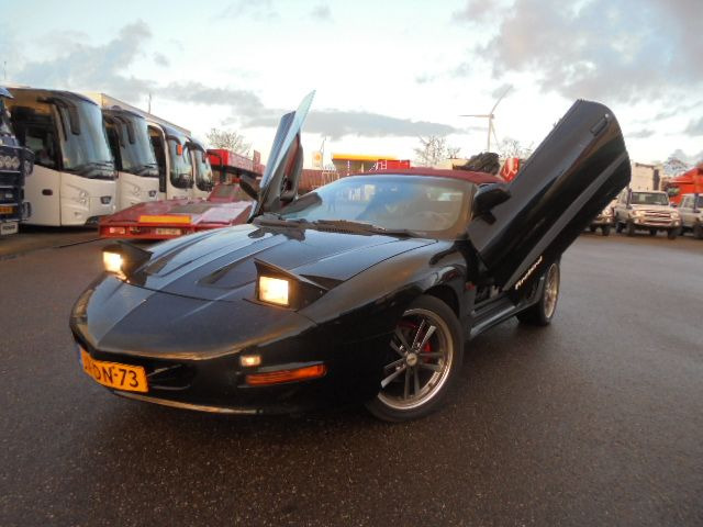 Pontiac Firebird AUT CONVERTIBLE - Binek araba: fotoğraf 1 Pontiac Firebird AUT CONVERTIBLE - Binek araba: fotoğraf 1