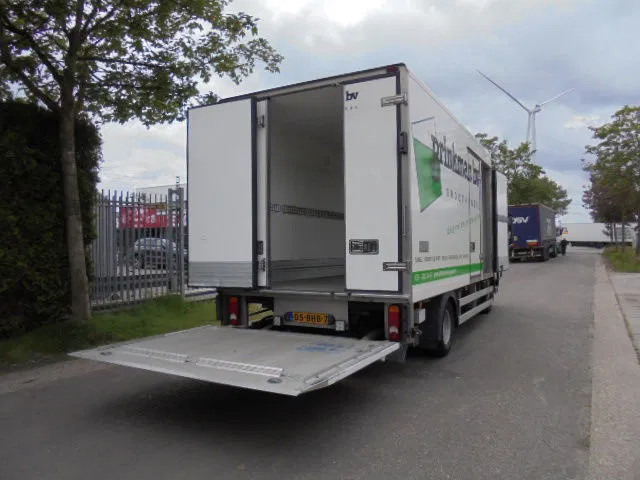 Renault D 6.5 150 NL TRUCK - Refrijeratör kamyon: fotoğraf 4 Renault D 6.5 150 NL TRUCK - Refrijeratör kamyon: fotoğraf 4