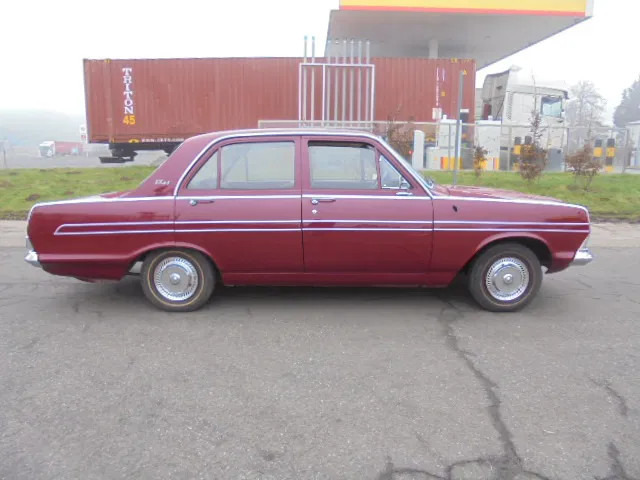 Vauxhall VX 4.90 - Sedan araba: fotoğraf 5 Vauxhall VX 4.90 - Sedan araba: fotoğraf 5