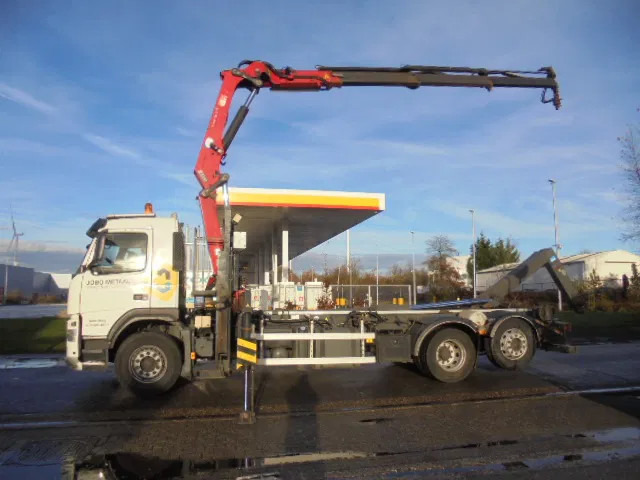 İç mekan fotoğrafi 1: Kablo sistemli kamyon, Vinçli kamyon Volvo FM 370 EEV