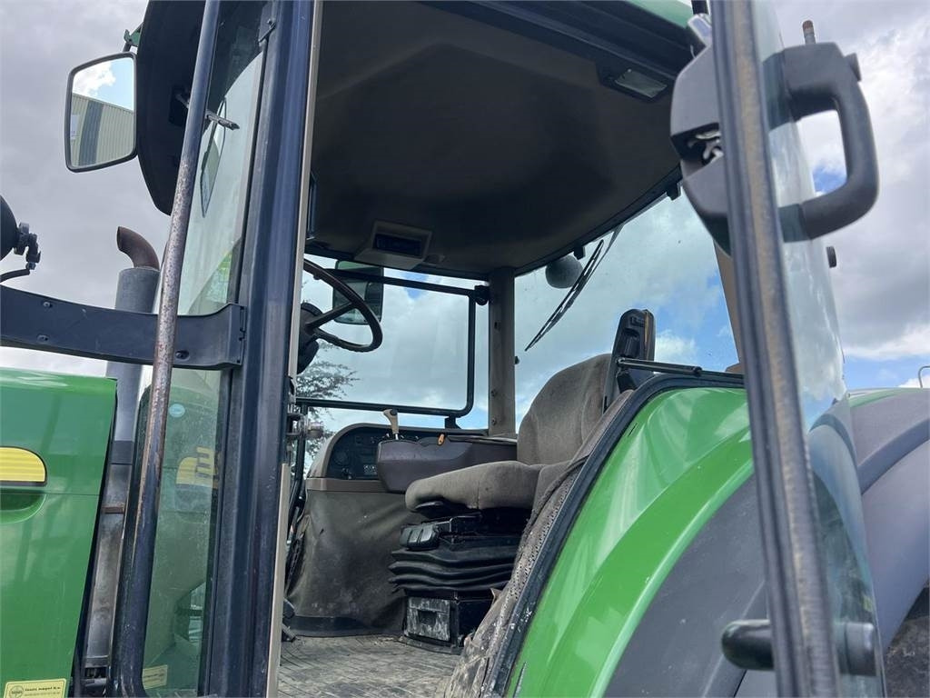 John Deere 7820 - Traktör: fotoğraf 5 John Deere 7820 - Traktör: fotoğraf 5