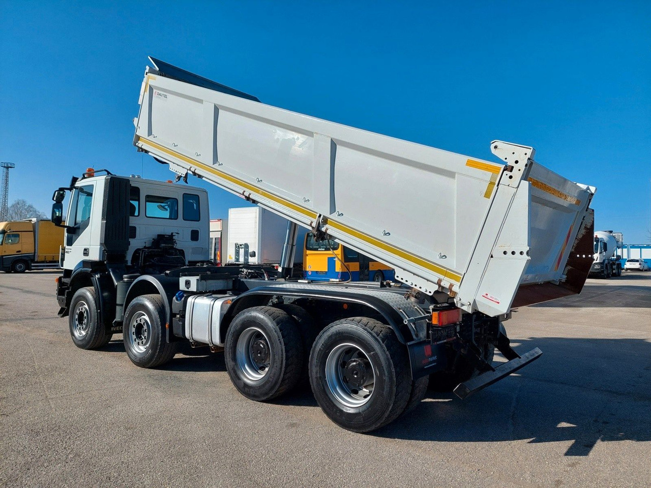 Iveco AD340T45 Bordmatic Dautel 8x4 - Damperli kamyon: fotoğraf 3 Iveco AD340T45 Bordmatic Dautel 8x4 - Damperli kamyon: fotoğraf 3