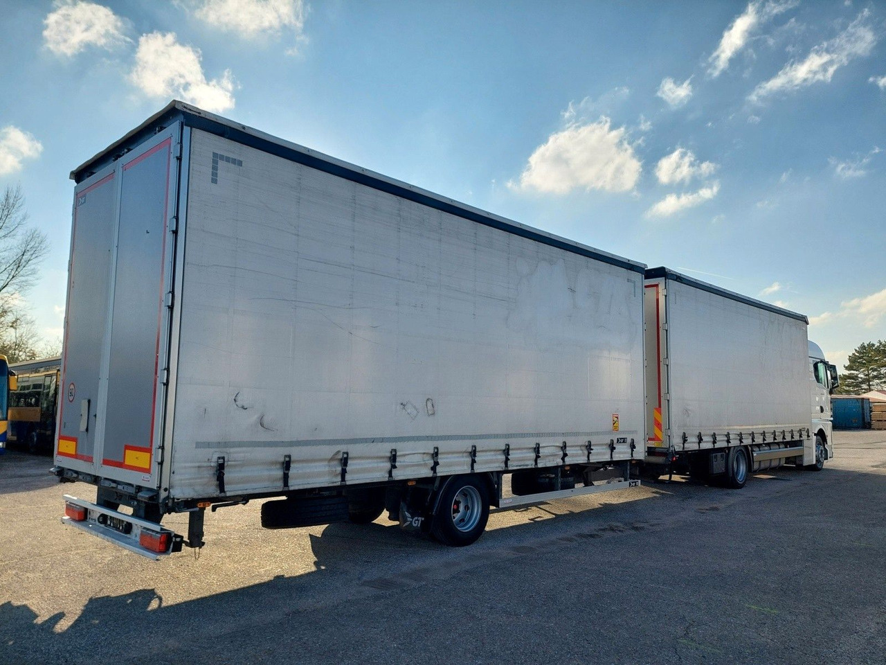 MAN TGX 18.470 LL + Gniotpol G-4080 120 m3 Durchbar - Tenteli kamyon: fotoğraf 4 MAN TGX 18.470 LL + Gniotpol G-4080 120 m3 Durchbar - Tenteli kamyon: fotoğraf 4