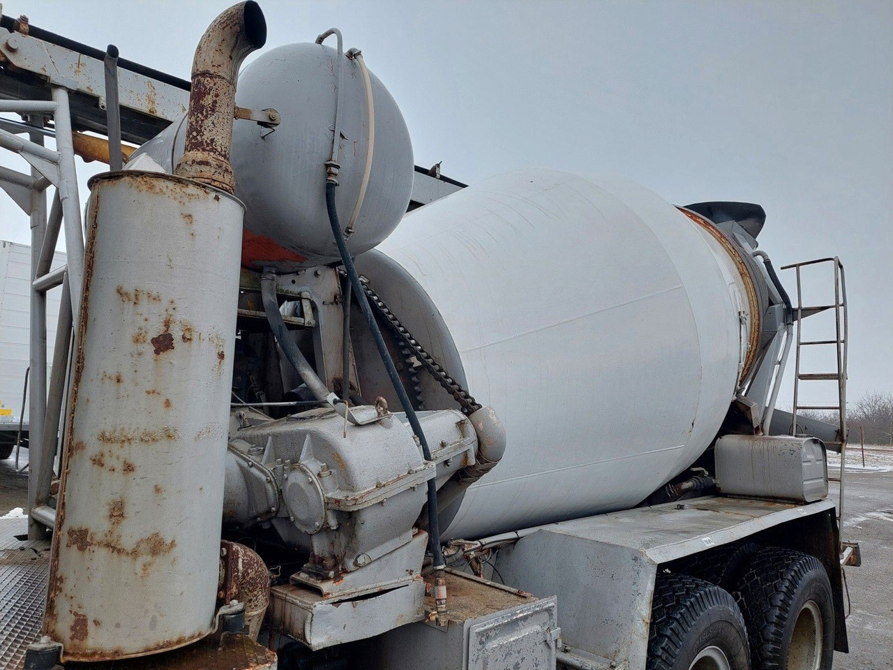 Tatra T815 6x6 mit Fördererband PD-01 - Transmikser: fotoğraf 5 Tatra T815 6x6 mit Fördererband PD-01 - Transmikser: fotoğraf 5