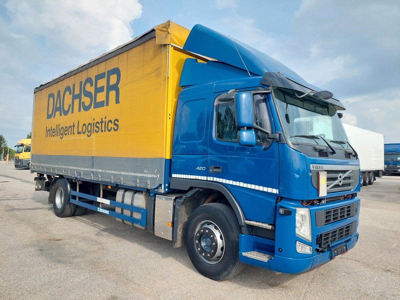 Volvo FM13 420 42R 4x2 BL Edscha - Tenteli kamyon: fotoğraf 2 Volvo FM13 420 42R 4x2 BL Edscha - Tenteli kamyon: fotoğraf 2