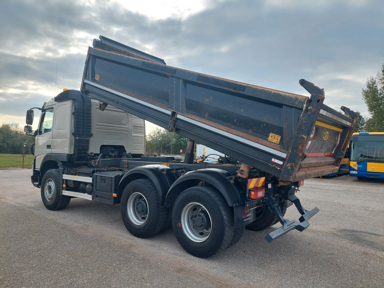 Volvo FMX 460 Meiller Bordmatik 6x4 - Damperli kamyon: fotoğraf 3 Volvo FMX 460 Meiller Bordmatik 6x4 - Damperli kamyon: fotoğraf 3