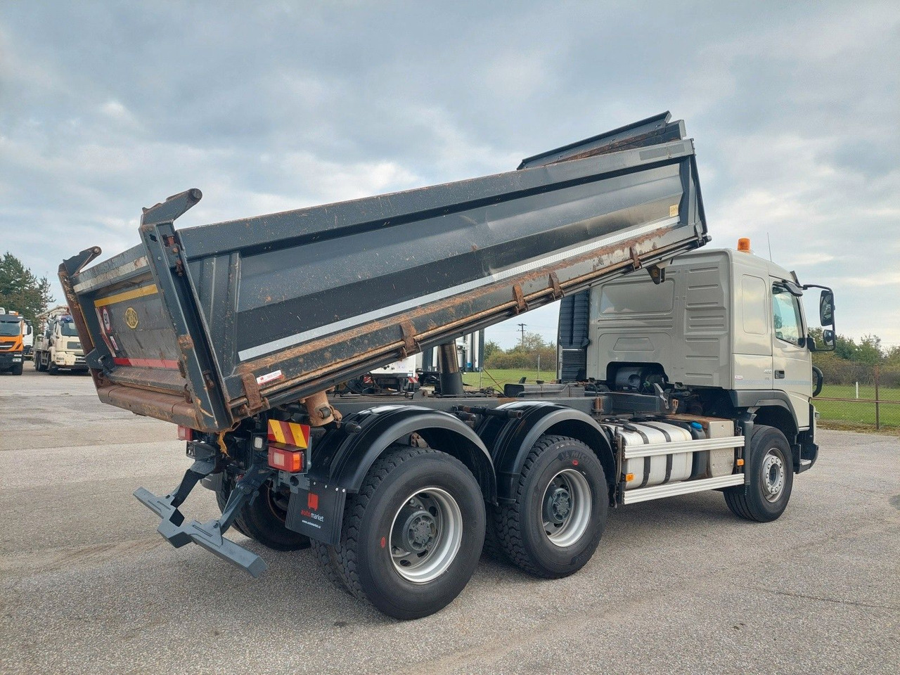 Volvo FMX 460 Meiller Bordmatik 6x4 - Damperli kamyon: fotoğraf 4 Volvo FMX 460 Meiller Bordmatik 6x4 - Damperli kamyon: fotoğraf 4
