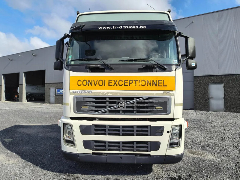 Volvo FH 13.520 6X2 - 90 TON - VOITH RETARDER - BIG AXLES - LIFTING AXLE - Çekici: fotoğraf 2 Volvo FH 13.520 6X2 - 90 TON - VOITH RETARDER - BIG AXLES - LIFTING AXLE - Çekici: fotoğraf 2
