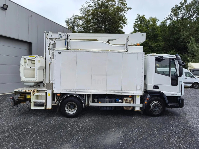 Iveco EuroCargo 120 120E18 + COMET 151TAL (15 m) - Kamyon: fotoğraf 3 Iveco EuroCargo 120 120E18 + COMET 151TAL (15 m) - Kamyon: fotoğraf 3