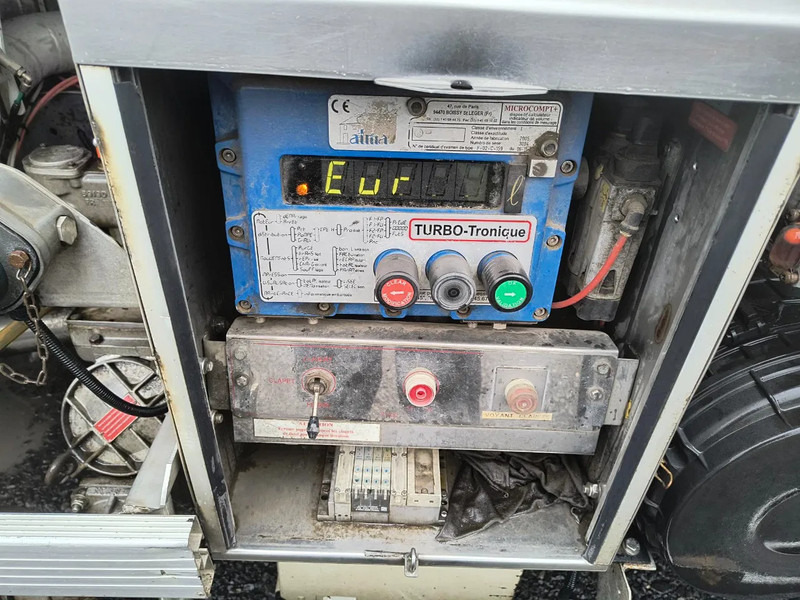 Renault Premium 320 13000L FUEL / CARBURANT - 4 COMPARTMENTS finansal kiralama Renault Premium 320 13000L FUEL / CARBURANT - 4 COMPARTMENTS: fotoğraf 12