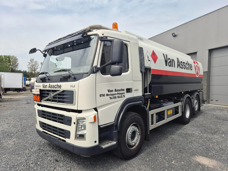 Volvo FM 400 18000L FUEL/CARBURANT - 5 COMP - ADR VALID - MANUAL - Tanker kamyon: fotoğraf 1 Volvo FM 400 18000L FUEL/CARBURANT - 5 COMP - ADR VALID - MANUAL - Tanker kamyon: fotoğraf 1