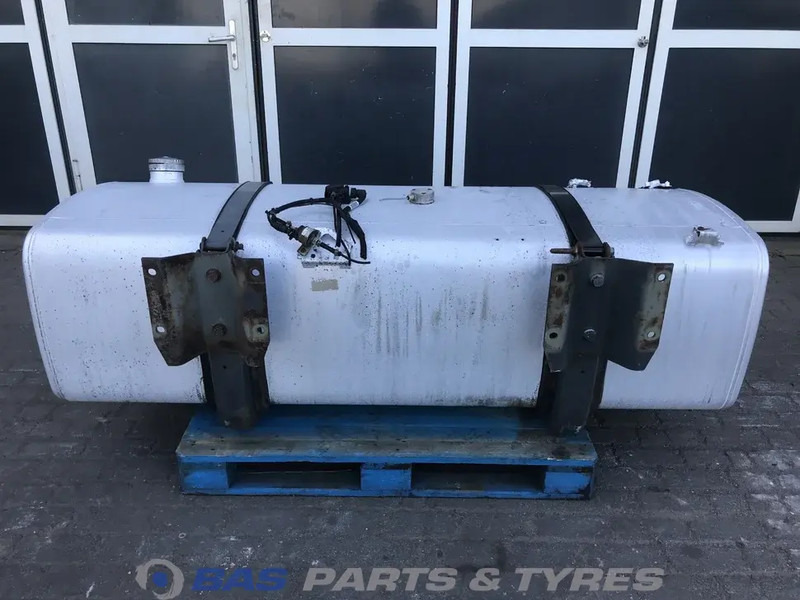 DAF Brandstoftank DAF 690 Liter 1945569 - Yakıt tankı - Kamyon: fotoğraf 3 DAF Brandstoftank DAF 690 Liter 1945569 - Yakıt tankı - Kamyon: fotoğraf 3