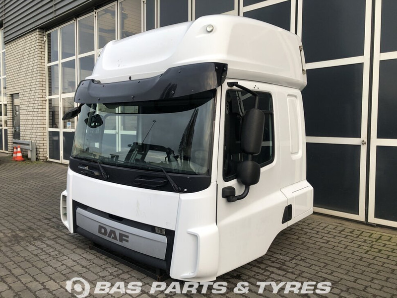 DAF CF Euro 6 - Kabin ve iç mekan - Kamyon: fotoğraf 1 DAF CF Euro 6 - Kabin ve iç mekan - Kamyon: fotoğraf 1