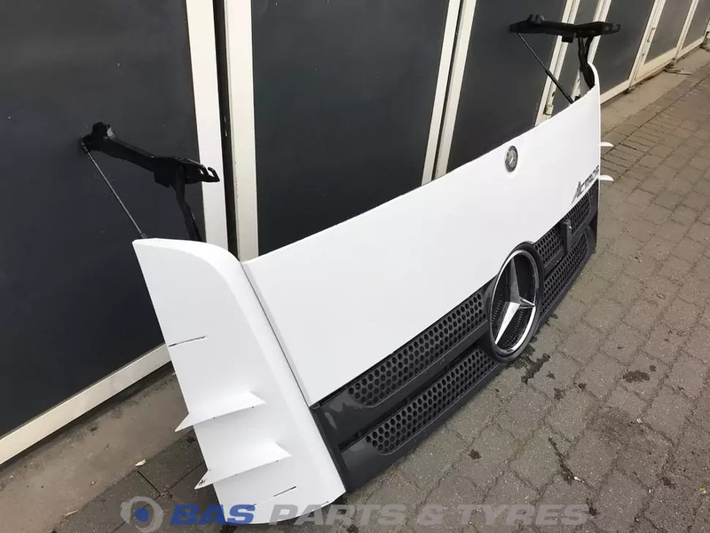 Mercedes-Benz Actros MP4 Frontklep Mercedes A 960 750 03 18 - Izgara - Kamyon: fotoğraf 3 Mercedes-Benz Actros MP4 Frontklep Mercedes A 960 750 03 18 - Izgara - Kamyon: fotoğraf 3