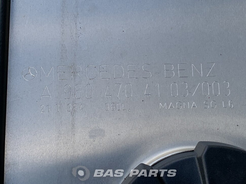 Mercedes-Benz Brandstoftank Mercedes 360 Liter A 960 470 51 04 - Yakıt tankı - Kamyon: fotoğraf 5 Mercedes-Benz Brandstoftank Mercedes 360 Liter A 960 470 51 04 - Yakıt tankı - Kamyon: fotoğraf 5