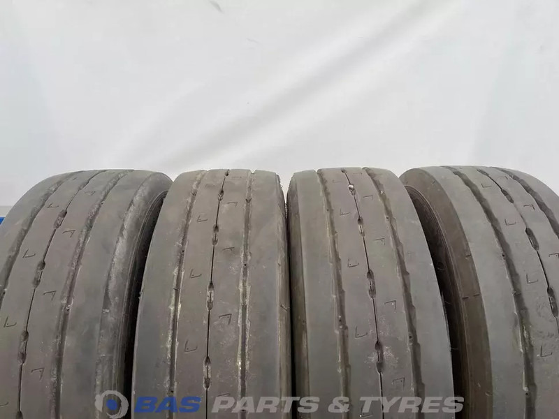 Michelin Michelin 205/65R17.5 X Multi T2 132/130 J M+S 3PMSF gebruikte set - Lastik - Kamyon: fotoğraf 2 Michelin Michelin 205/65R17.5 X Multi T2 132/130 J M+S 3PMSF gebruikte set - Lastik - Kamyon: fotoğraf 2