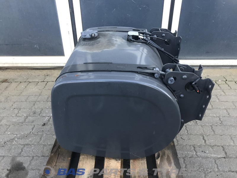 Renault - Yakıt tankı - Kamyon: fotoğraf 2 Renault - Yakıt tankı - Kamyon: fotoğraf 2