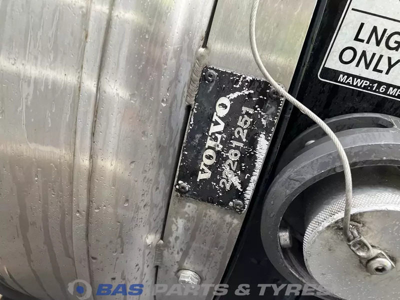 Volvo Brandstoftank Volvo 565 Liter 22866641 - Yakıt tankı - Kamyon: fotoğraf 5 Volvo Brandstoftank Volvo 565 Liter 22866641 - Yakıt tankı - Kamyon: fotoğraf 5