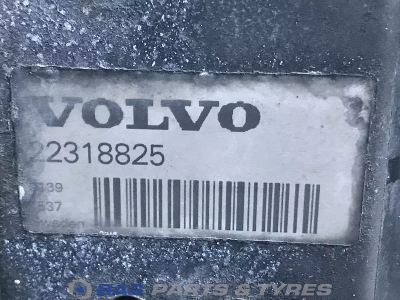 Volvo FH4 - Radyatör - Kamyon: fotoğraf 3 Volvo FH4 - Radyatör - Kamyon: fotoğraf 3