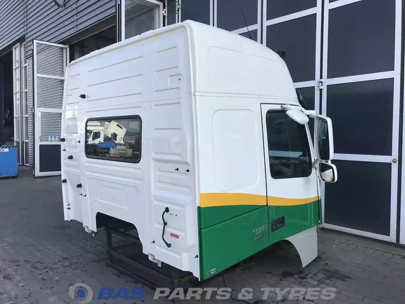 Volvo FM4 Volvo Globetrotter L2H2 3980267 - Kabin ve iç mekan - Kamyon: fotoğraf 4 Volvo FM4 Volvo Globetrotter L2H2 3980267 - Kabin ve iç mekan - Kamyon: fotoğraf 4