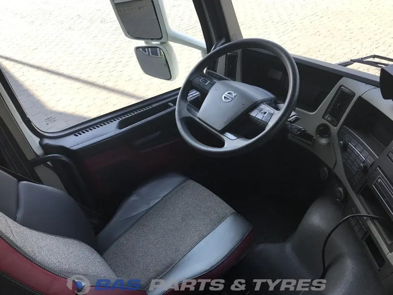 Volvo FM4 Volvo Globetrotter L2H2 3980267 - Kabin ve iç mekan - Kamyon: fotoğraf 5 Volvo FM4 Volvo Globetrotter L2H2 3980267 - Kabin ve iç mekan - Kamyon: fotoğraf 5