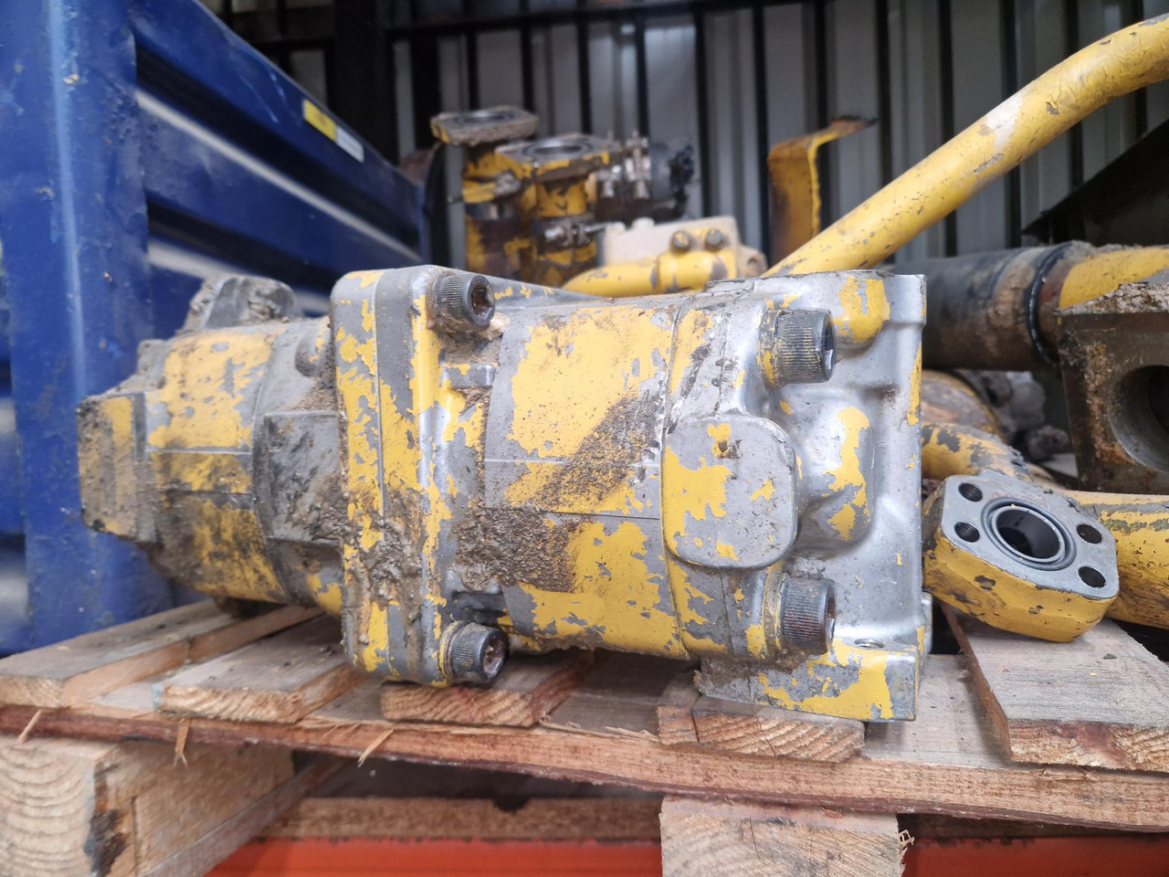 KOMATSU HD 465.3 - Yedek parça - İş makinaları: fotoğraf 5 KOMATSU HD 465.3 - Yedek parça - İş makinaları: fotoğraf 5