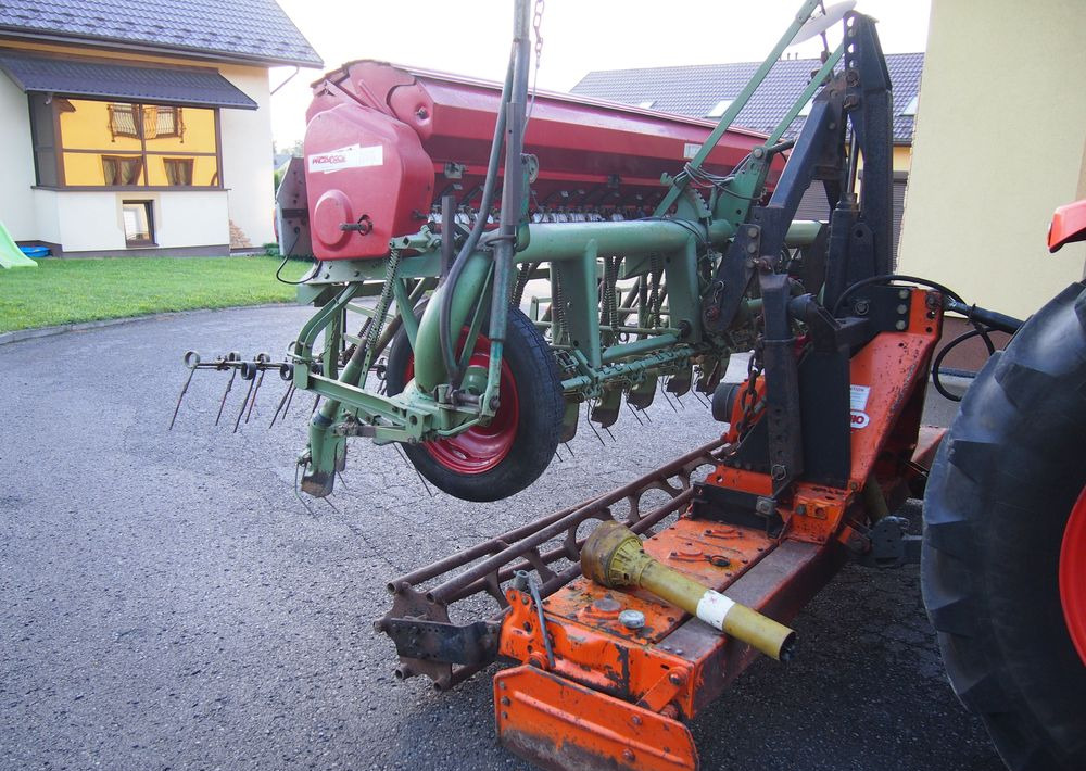 Agregat uprawowo-siewny Maschio 300 1998 Agregat uprawowo-siewny Maschio Nodet - Kombine ekim makinesi: fotoğraf 3 Agregat uprawowo-siewny Maschio 300 1998 Agregat uprawowo-siewny Maschio Nodet - Kombine ekim makinesi: fotoğraf 3