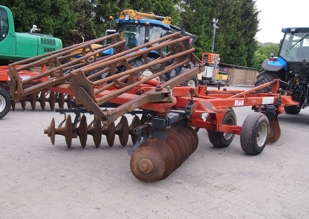 Brona talerzowa GREGOIRE-BESSON talerzówka 3,5m Brona talerzowa 3,5m z wałem - Disk tırmığı: fotoğraf 1 Brona talerzowa GREGOIRE-BESSON talerzówka 3,5m Brona talerzowa 3,5m z wałem - Disk tırmığı: fotoğraf 1