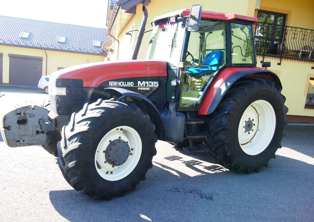 Ciągnik New Holland NH M 135 1998 NEW HOLLAND TM M135 - Traktör: fotoğraf 5 Ciągnik New Holland NH M 135 1998 NEW HOLLAND TM M135 - Traktör: fotoğraf 5