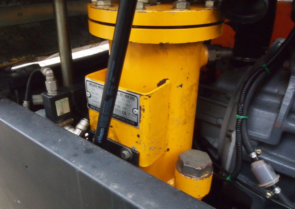 Hava kompresörü Kompresor Ingersoll Rand IR P130WD 2000 Kompresor Ingersoll Rand P130WD 30 kW: fotoğraf 7