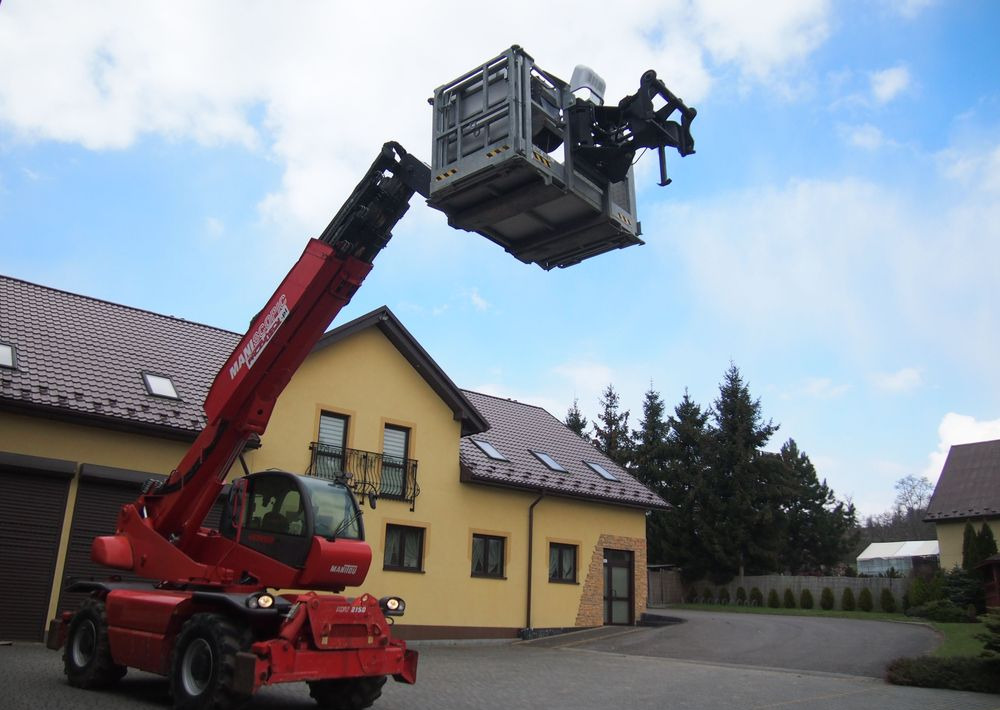 Ładowarka teleskopowa Manitou MRT 2150 Privilege MANITOU ważne UDT - Teleskopik yükleyici: fotoğraf 2 Ładowarka teleskopowa Manitou MRT 2150 Privilege MANITOU ważne UDT - Teleskopik yükleyici: fotoğraf 2