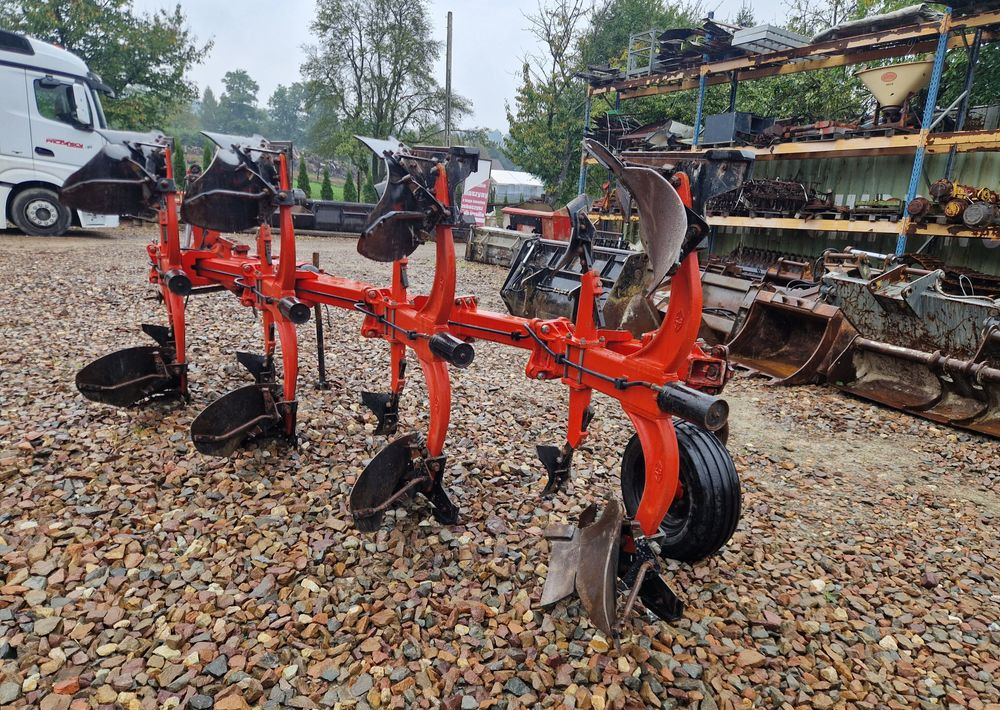 Pług obrotowy GREGOIRE-BESSON 2002 Pług 4 skibowy obrotowy Gregoire-Besson - Pulluk: fotoğraf 2 Pług obrotowy GREGOIRE-BESSON 2002 Pług 4 skibowy obrotowy Gregoire-Besson - Pulluk: fotoğraf 2