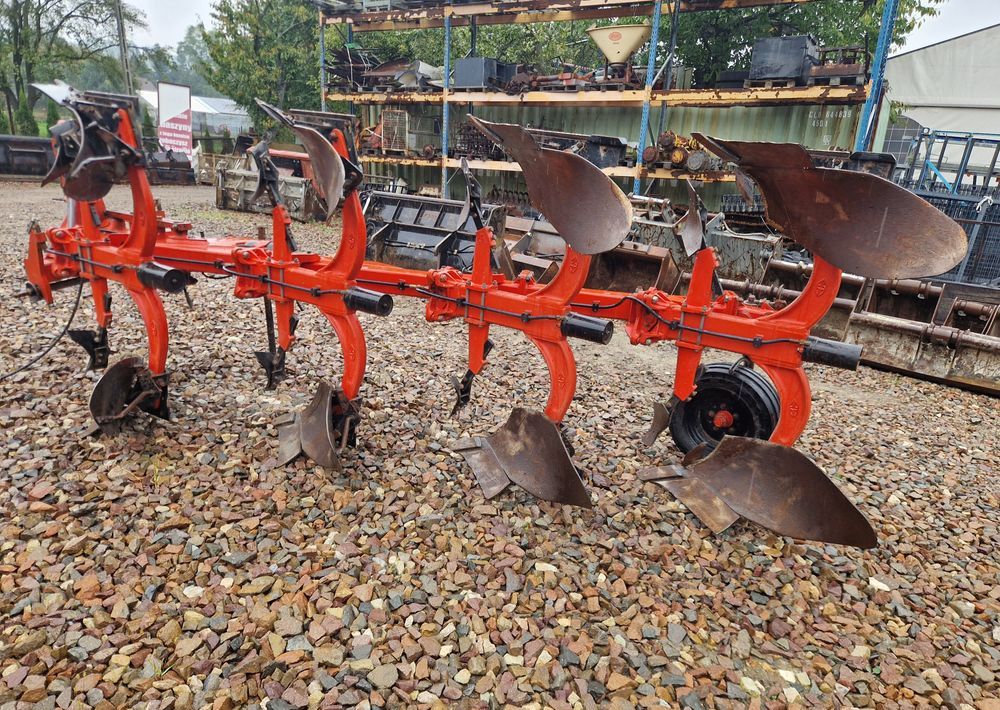 Pług obrotowy GREGOIRE-BESSON 2002 Pług 4 skibowy obrotowy Gregoire-Besson - Pulluk: fotoğraf 3 Pług obrotowy GREGOIRE-BESSON 2002 Pług 4 skibowy obrotowy Gregoire-Besson - Pulluk: fotoğraf 3