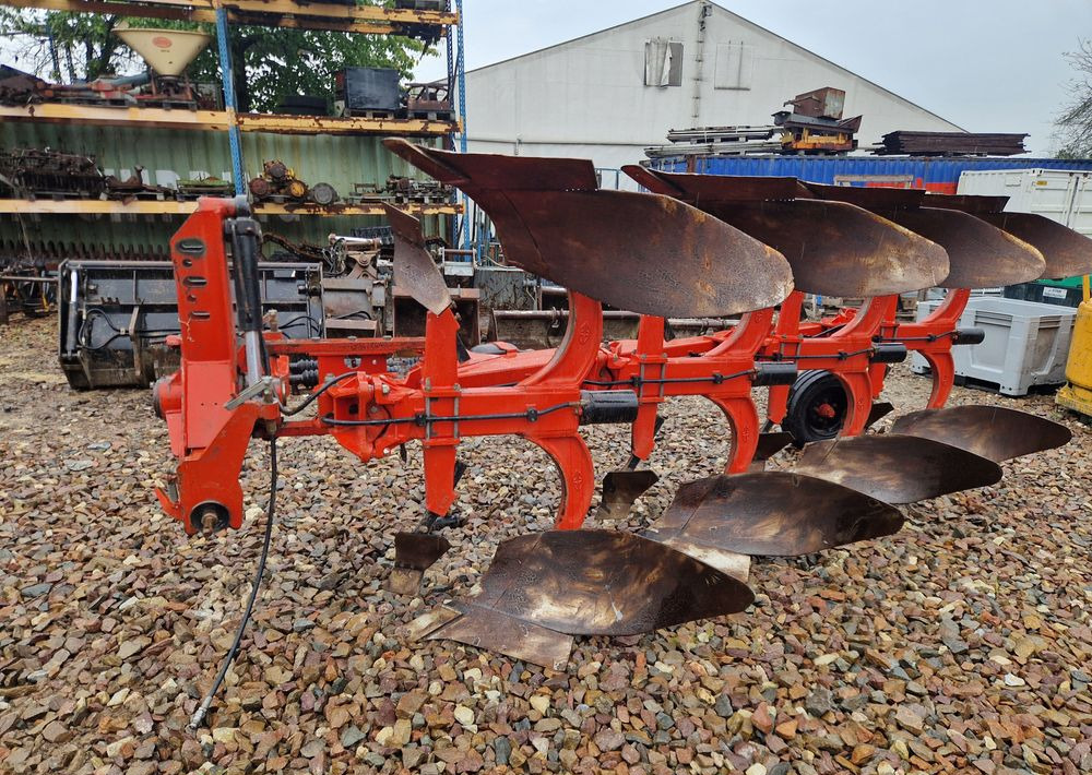 Pług obrotowy GREGOIRE-BESSON 2002 Pług 4 skibowy obrotowy Gregoire-Besson - Pulluk: fotoğraf 1 Pług obrotowy GREGOIRE-BESSON 2002 Pług 4 skibowy obrotowy Gregoire-Besson - Pulluk: fotoğraf 1