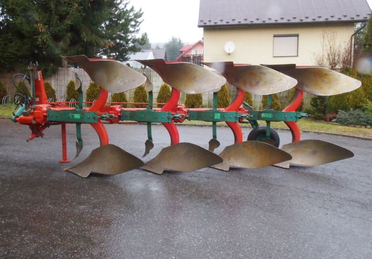 Pług obrotowy Kverneland 2000 - Pulluk: fotoğraf 1 Pług obrotowy Kverneland 2000 - Pulluk: fotoğraf 1