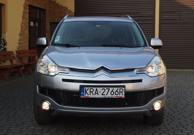 Samochód Citroen C-Crosser 2.2 HDI 2010 Samochód osobowy SUW 4x4 - Binek araba: fotoğraf 4 Samochód Citroen C-Crosser 2.2 HDI 2010 Samochód osobowy SUW 4x4 - Binek araba: fotoğraf 4