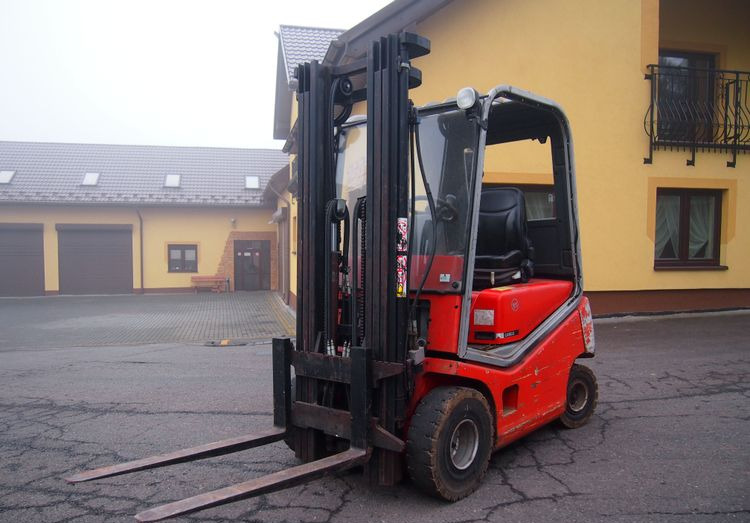 Wózek widłowy Toyota 8f 2011 TRIPLEX - LPG forklift: fotoğraf 2 Wózek widłowy Toyota 8f 2011 TRIPLEX - LPG forklift: fotoğraf 2