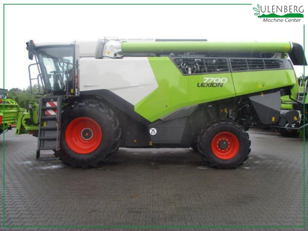 Claas LEXION 7700 - Biçerdöver: fotoğraf 3 Claas LEXION 7700 - Biçerdöver: fotoğraf 3