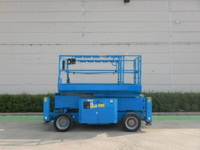 Genie GS2669RT - Makasli platform: fotoğraf 1 Genie GS2669RT - Makasli platform: fotoğraf 1