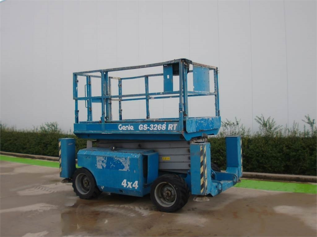 Genie GS3268RT - Makasli platform: fotoğraf 3 Genie GS3268RT - Makasli platform: fotoğraf 3