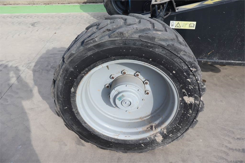 Teleskopik platform Genie SX135XC: fotoğraf 14 Teleskopik platform Genie SX135XC: fotoğraf 14