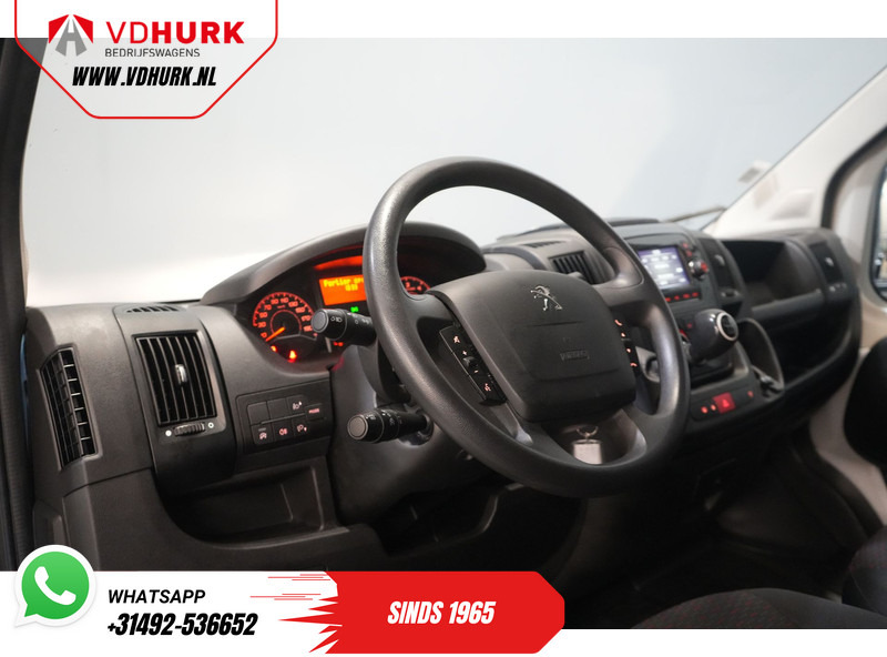 Küçük panelvan Peugeot Boxer 2.2 HDi 120 pk L2H2 BPM VRIJ! 2.5t Trekverm./ Navi/ PDC/ Cruise/ Airco: fotoğraf 9