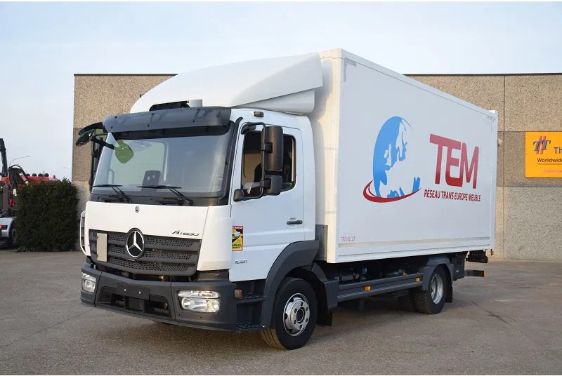 Mercedes-Benz Atego 1021 - Kapalı kasa kamyon: fotoğraf 2 Mercedes-Benz Atego 1021 - Kapalı kasa kamyon: fotoğraf 2