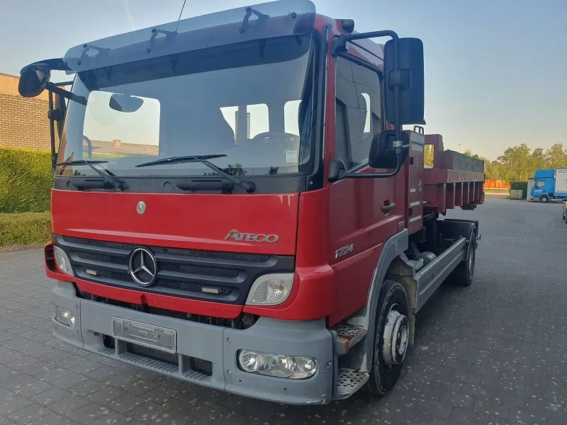 Mercedes-Benz Atego 1224 - Kancalı yükleyici kamyon: fotoğraf 3 Mercedes-Benz Atego 1224 - Kancalı yükleyici kamyon: fotoğraf 3