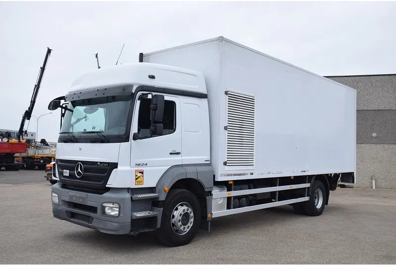 Mercedes-Benz Axor 1824 - Kapalı kasa kamyon: fotoğraf 1 Mercedes-Benz Axor 1824 - Kapalı kasa kamyon: fotoğraf 1