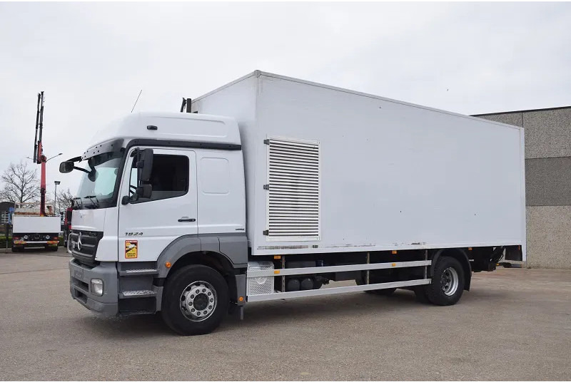 Mercedes-Benz Axor 1824 - Kapalı kasa kamyon: fotoğraf 3 Mercedes-Benz Axor 1824 - Kapalı kasa kamyon: fotoğraf 3