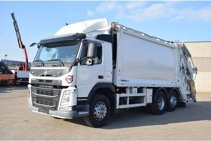 Volvo FM 330 - Çöp kamyonu: fotoğraf 1 Volvo FM 330 - Çöp kamyonu: fotoğraf 1