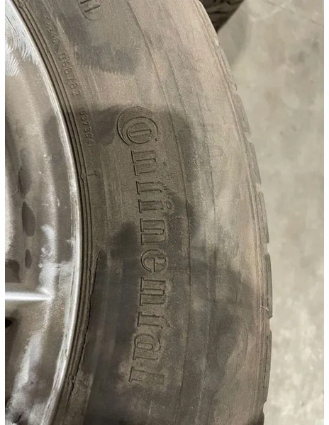 Continental Continental banden met velgen 235/65 R17 - Lastikler ve jantlar - Binek araba: fotoğraf 3 Continental Continental banden met velgen 235/65 R17 - Lastikler ve jantlar - Binek araba: fotoğraf 3