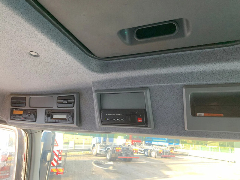 Mercedes-Benz Atego 1018 KOELING*Cruise control*Airconditioning*Geveerde bestuurdersstoel* - Kapalı kasa kamyon: fotoğraf 4 Mercedes-Benz Atego 1018 KOELING*Cruise control*Airconditioning*Geveerde bestuurdersstoel* - Kapalı kasa kamyon: fotoğraf 4